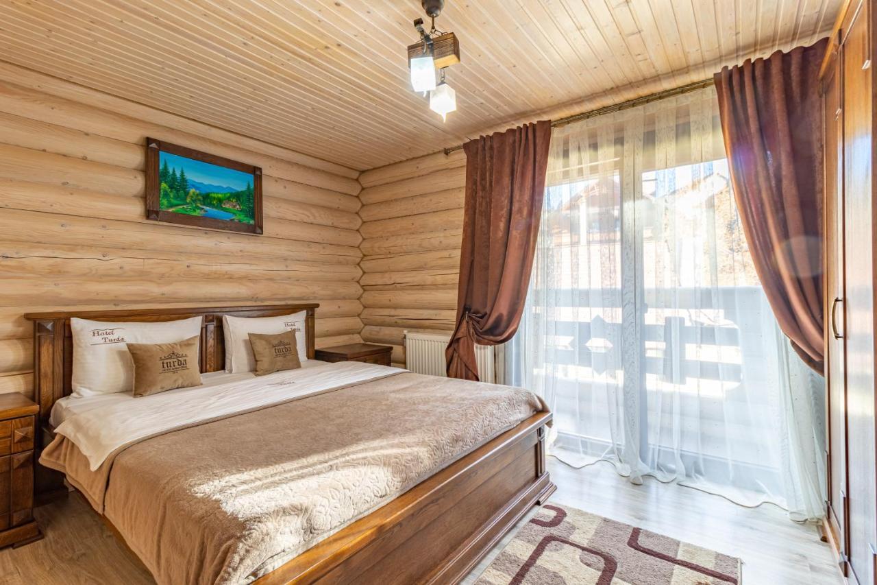 Guest House Turda Bukovel Esterno foto