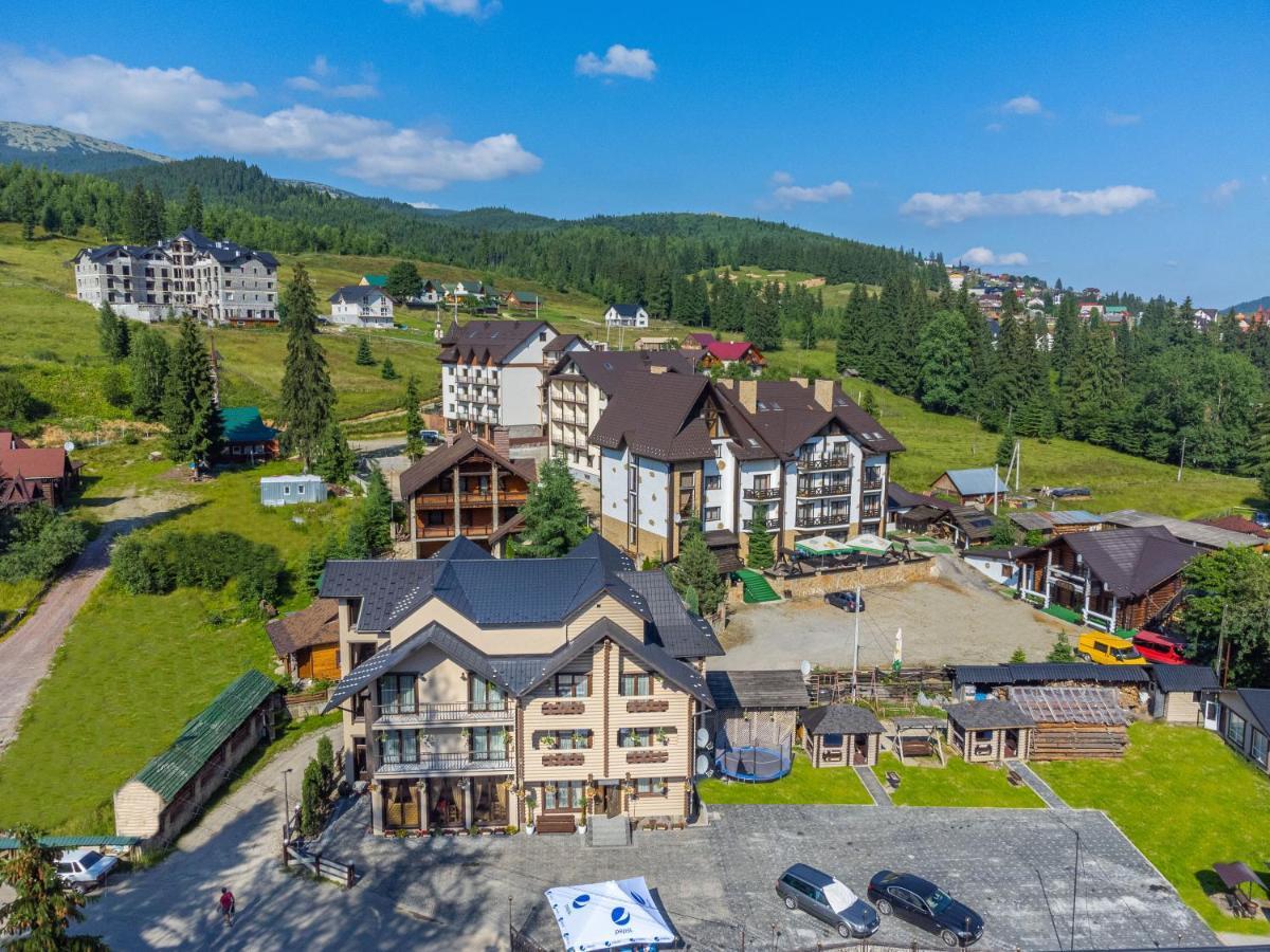 Guest House Turda Bukovel Esterno foto