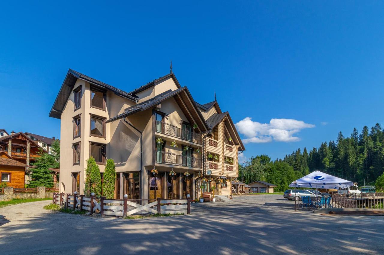 Guest House Turda Bukovel Esterno foto