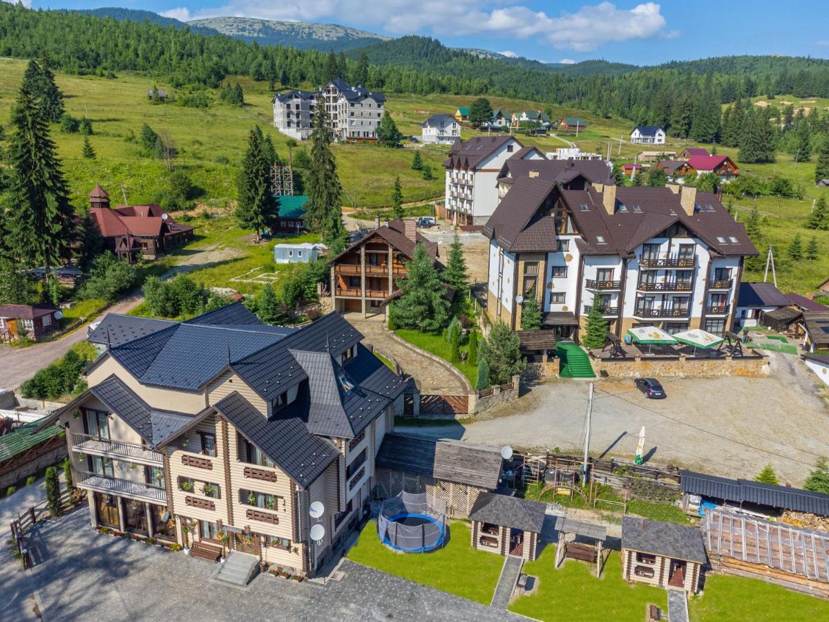 Guest House Turda Bukovel Esterno foto